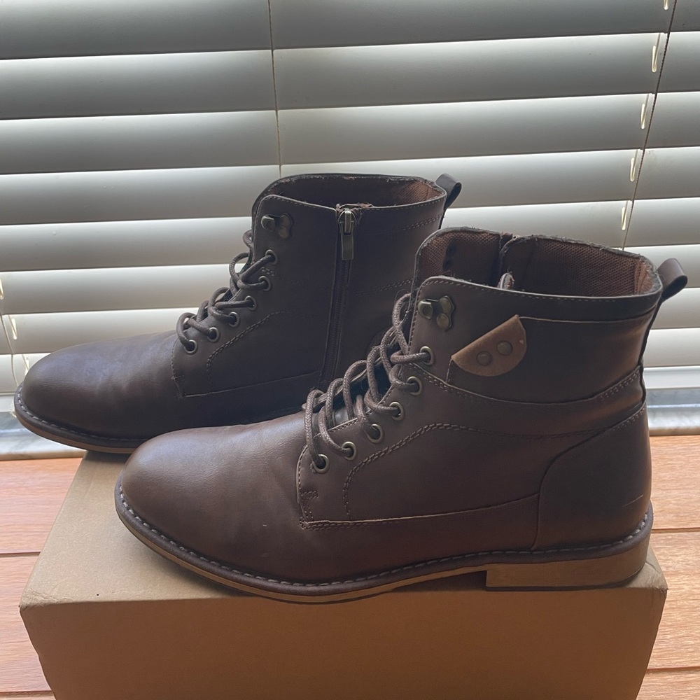 Vostey Men's Dark Brown Lace-Up Motorcycle Boots